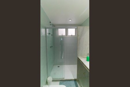 Casa de condomínio à venda com 440m², 5 quartos e 3 vagas Casa de condomínio à venda com 440m², 5 quartos e 3 vagasBanheiro da Suíte 3