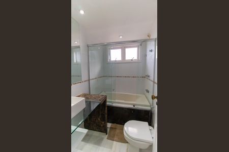 Casa de condomínio à venda com 440m², 5 quartos e 3 vagas