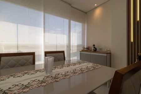 Apartamento à venda com 53m², 2 quartos e 1 vaga Apartamento à venda com 53m², 2 quartos e 1 vagaSala