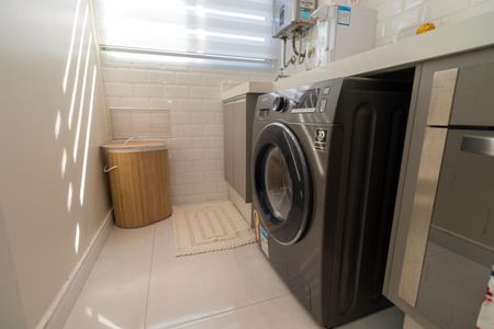 Apartamento à venda com 53m², 2 quartos e 1 vaga Apartamento à venda com 53m², 2 quartos e 1 vagaCozinha e Área de Serviço