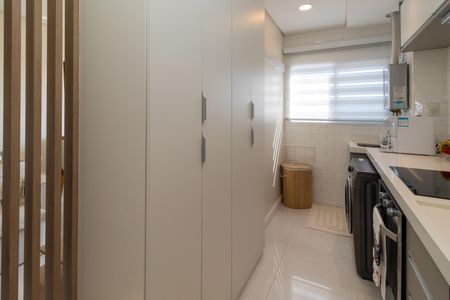 Apartamento à venda com 53m², 2 quartos e 1 vaga Apartamento à venda com 53m², 2 quartos e 1 vagaCozinha e Área de Serviço
