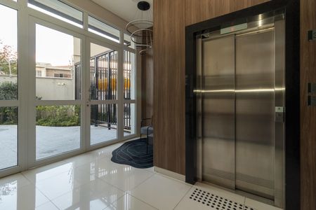 Apartamento à venda com 53m², 2 quartos e 1 vaga Apartamento à venda com 53m², 2 quartos e 1 vagaHall de entrada