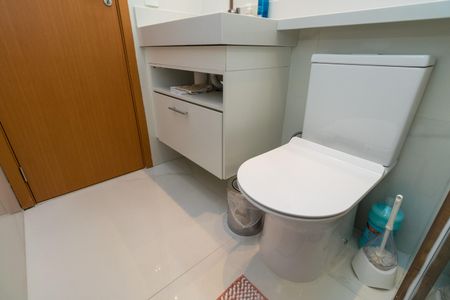 Apartamento à venda com 53m², 2 quartos e 1 vaga Apartamento à venda com 53m², 2 quartos e 1 vagaBanheiro da Suíte