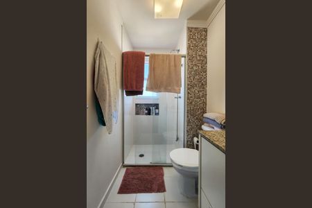 Apartamento à venda com 107m², 3 quartos e 2 vagasBanheiro da Suíte