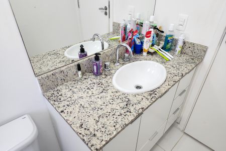 Apartamento à venda com 107m², 3 quartos e 2 vagasBanheiro Social