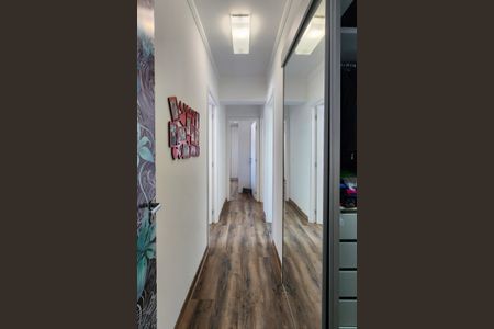 Apartamento à venda com 107m², 3 quartos e 2 vagasCorredor