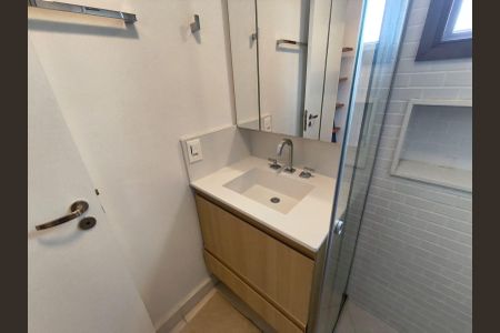 Apartamento à venda com 85m², 2 quartos e 2 vagas Apartamento à venda com 85m², 2 quartos e 2 vagasBanheiro da Suíte 2