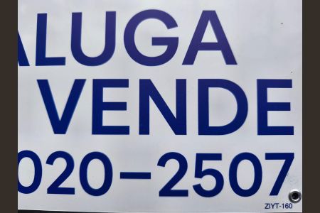 Apartamento à venda com 85m², 2 quartos e 2 vagas Apartamento à venda com 85m², 2 quartos e 2 vagasPlaquinha ZIYT-160