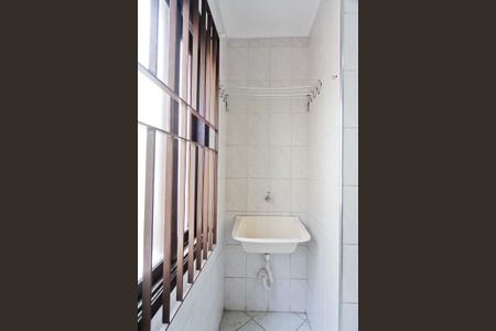 Casa de condomínio à venda com 83m², 2 quartos e 2 vagas Casa de condomínio à venda com 83m², 2 quartos e 2 vagasÁrea de Serviço