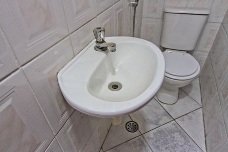Lavabo de casa de condomínio à venda com 2 quartos, 83m² em Parque Sao Domingos, São Paulo