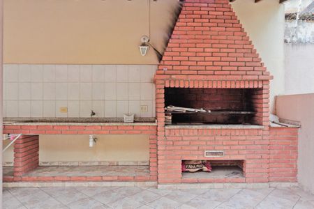 Casa de condomínio à venda com 83m², 2 quartos e 2 vagas Casa de condomínio à venda com 83m², 2 quartos e 2 vagasÁrea comum - Churrasqueira