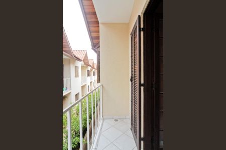 Casa de condomínio à venda com 83m², 2 quartos e 2 vagas Casa de condomínio à venda com 83m², 2 quartos e 2 vagasVaranda