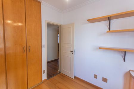 Apartamento à venda com 130m², 4 quartos e 2 vagas Apartamento à venda com 130m², 4 quartos e 2 vagasQuarto 3