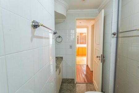 Apartamento à venda com 130m², 4 quartos e 2 vagas Apartamento à venda com 130m², 4 quartos e 2 vagasBanheiro Social