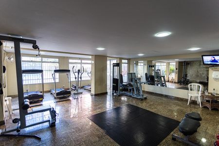 Apartamento à venda com 130m², 4 quartos e 2 vagas Apartamento à venda com 130m², 4 quartos e 2 vagasÁrea comum - Academia