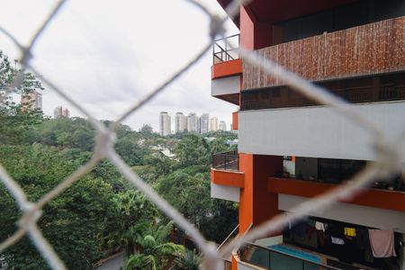 Vista  de kitnet/studio para alugar com 1 quarto, 32m² em Panamby, São Paulo