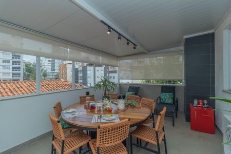 Apartamento à venda com 130m², 2 quartos e 2 vagas Apartamento à venda com 130m², 2 quartos e 2 vagasÁrea comum