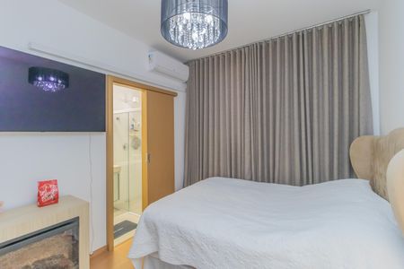 Apartamento à venda com 130m², 2 quartos e 2 vagas Apartamento à venda com 130m², 2 quartos e 2 vagasQuarto