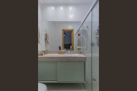 Apartamento à venda com 130m², 2 quartos e 2 vagas Apartamento à venda com 130m², 2 quartos e 2 vagasBanheiro Social