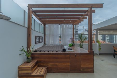 Apartamento à venda com 130m², 2 quartos e 2 vagas Apartamento à venda com 130m², 2 quartos e 2 vagasÁrea comum