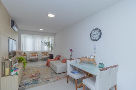 Sala de apartamento à venda com 2 quartos, 130m² em Cidade Nova, Belo Horizonte