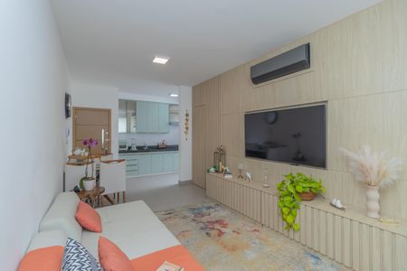 Apartamento à venda com 130m², 2 quartos e 2 vagas Apartamento à venda com 130m², 2 quartos e 2 vagasSala