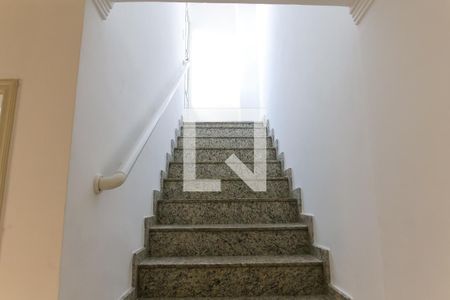 Apartamento à venda com 172m², 3 quartos e 2 vagas Apartamento à venda com 172m², 3 quartos e 2 vagasAcesso a Cobertura