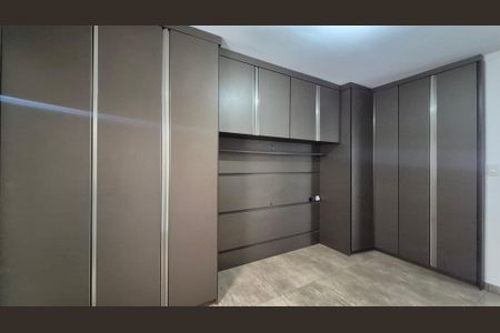 Apartamento à venda com 172m², 3 quartos e 2 vagas Apartamento à venda com 172m², 3 quartos e 2 vagasSuíte