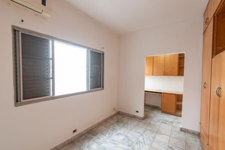 Casa à venda com 220m², 3 quartos e 1 vaga Casa à venda com 220m², 3 quartos e 1 vagaQuarto 1