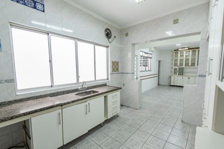 Casa à venda com 220m², 3 quartos e 1 vaga Casa à venda com 220m², 3 quartos e 1 vagaCozinha