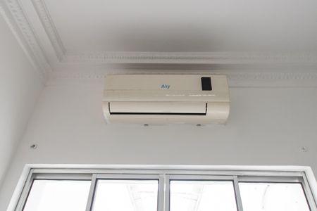 Casa à venda com 220m², 3 quartos e 1 vaga Casa à venda com 220m², 3 quartos e 1 vagaSala