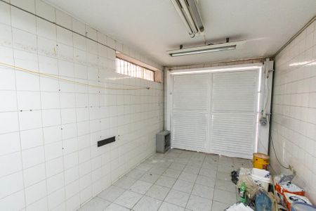 Casa à venda com 220m², 3 quartos e 1 vaga Casa à venda com 220m², 3 quartos e 1 vagaGaragem