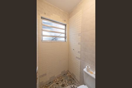 Casa à venda com 220m², 3 quartos e 1 vaga Casa à venda com 220m², 3 quartos e 1 vagaLavabo