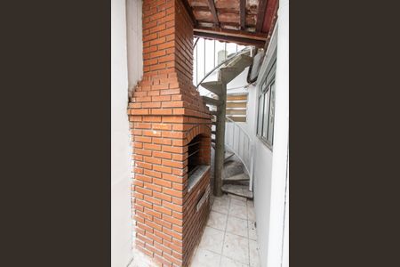 Casa à venda com 220m², 3 quartos e 1 vaga Casa à venda com 220m², 3 quartos e 1 vagaQuintal/churrasqueira