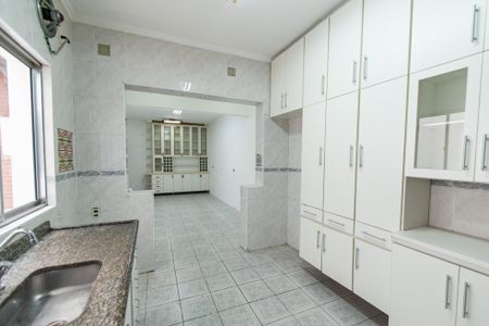 Casa à venda com 220m², 3 quartos e 1 vaga Casa à venda com 220m², 3 quartos e 1 vagaCozinha