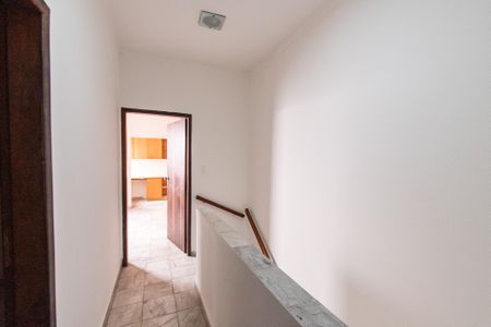 Casa à venda com 220m², 3 quartos e 1 vaga Casa à venda com 220m², 3 quartos e 1 vagaCorredor