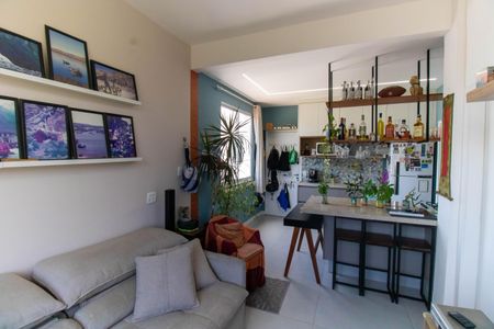 Apartamento à venda com 51m², 1 quarto e sem vaga Apartamento à venda com 51m², 1 quarto e sem vagaSala