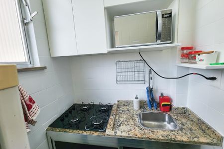 Apartamento à venda com 43m², 1 quarto e sem vaga Apartamento à venda com 43m², 1 quarto e sem vagaCozinha