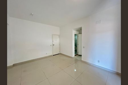 Apartamento à venda com 89m², 3 quartos e 1 vagaSala