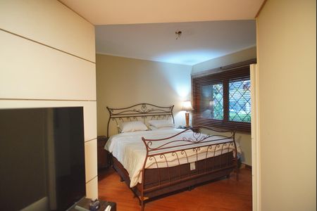 Apartamento à venda com 240m², 3 quartos e 2 vagasSuíte