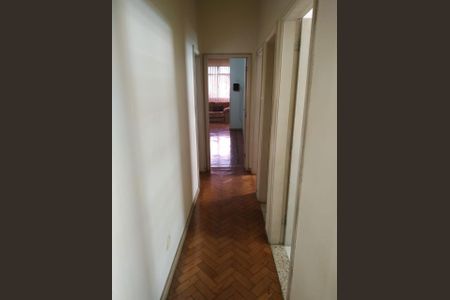 Casa à venda com 200m², 5 quartos e 3 vagas Casa à venda com 200m², 5 quartos e 3 vagasCorredor Casa 2