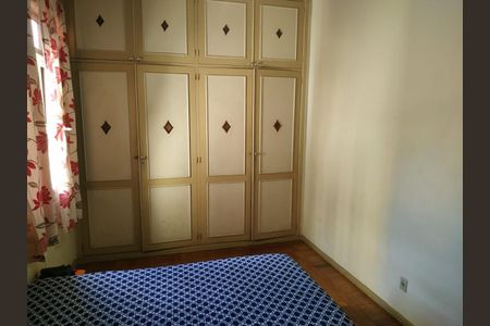 Casa à venda com 200m², 5 quartos e 3 vagas Casa à venda com 200m², 5 quartos e 3 vagasQuarto 3 Casa 2