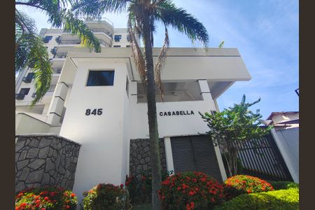 Apartamento à venda com 97m², 3 quartos e 1 vaga Apartamento à venda com 97m², 3 quartos e 1 vagaFachada e portaria