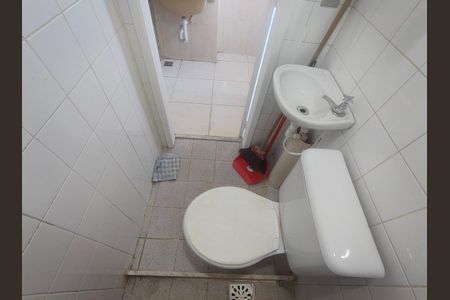 Apartamento à venda com 97m², 3 quartos e 1 vaga Apartamento à venda com 97m², 3 quartos e 1 vagaBanheiro Serviço