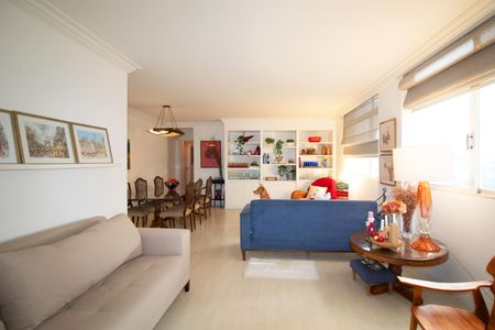 Apartamento para alugar com 3 quartos, 167m² em Cerqueira César, São Paulo