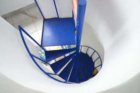 Escada de Acesso de casa à venda com 1 quarto, 47m² em Barra da Tijuca, Rio de Janeiro