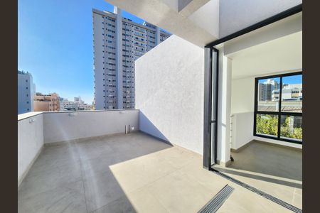 Apartamento à venda com 131m², 2 quartos e 3 vagasCobertura