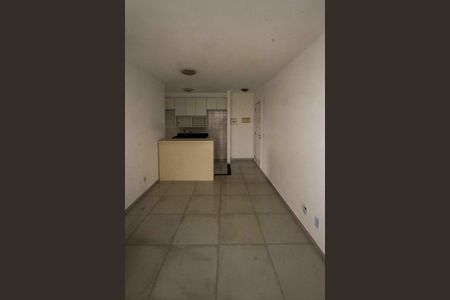 Sala de apartamento à venda com 3 quartos, 67m² em Vila Santa Clara, São Paulo