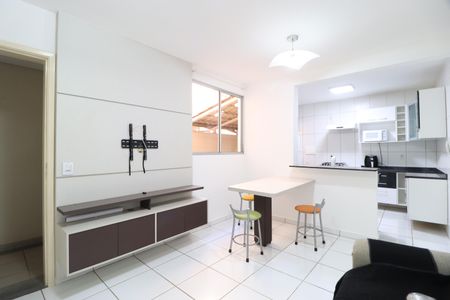 Sala de apartamento para alugar com 2 quartos, 52m² em Santa Mônica, Uberlândia