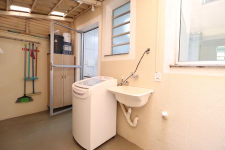 Apartamento para alugar com 52m², 2 quartos e 1 vagaÁrea de Serviço